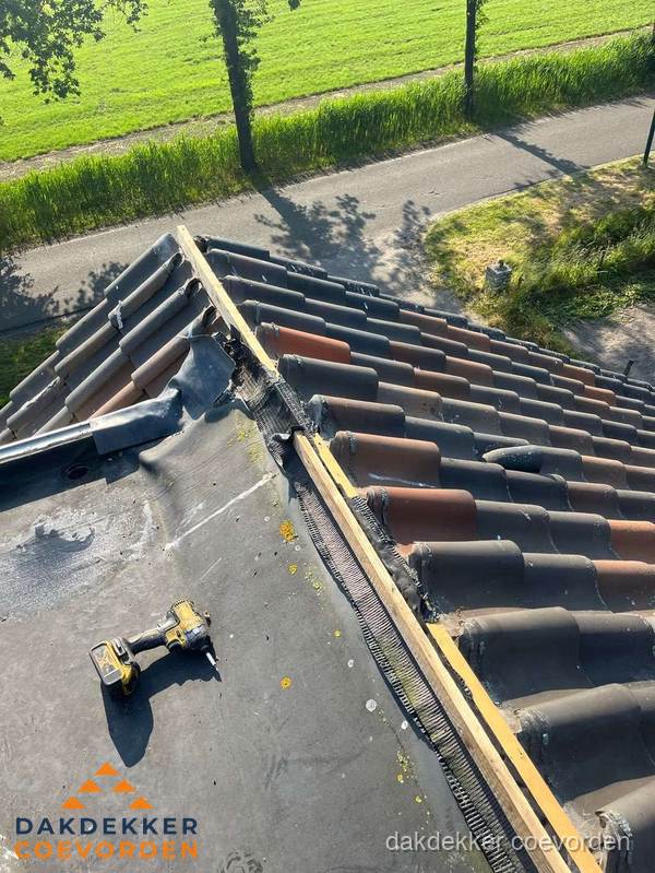 Kosten dakgoot vervangen: werkzaamheden aan dakrand in Coevorden Kosten dakgoot vervangen: werkzaamheden aan dakrand in Coevorden
