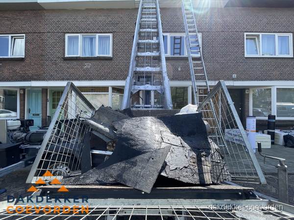 Kosten dakreparatie: dakschade aan flatgebouw in Coevorden Kosten dakreparatie: dakschade aan flatgebouw in Coevorden