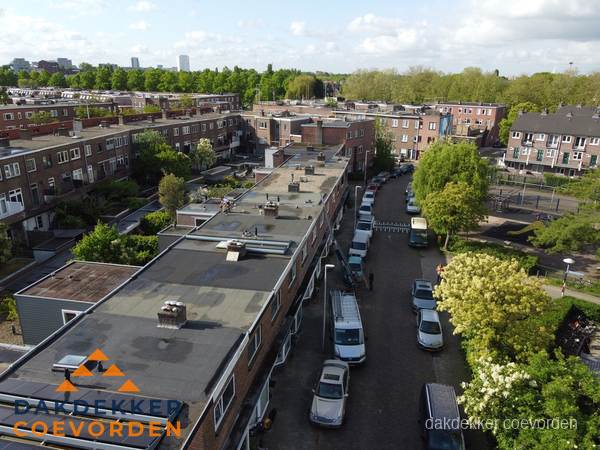 Luchtfoto dakinspectie woonwijk in Coevorden Luchtfoto dakinspectie woonwijk in Coevorden